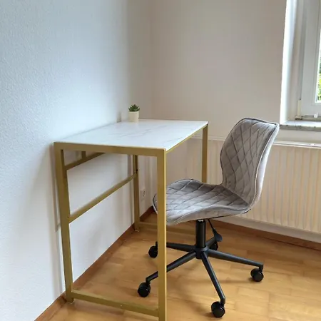 Casa Mia - Helios Klinik - Hbf - Zentrum - Parken - Messe 20 Min * Krefeld