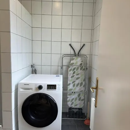 Casa Mia - Helios Klinik - Hbf - Zentrum - Parken - Messe 20 Min Appartement