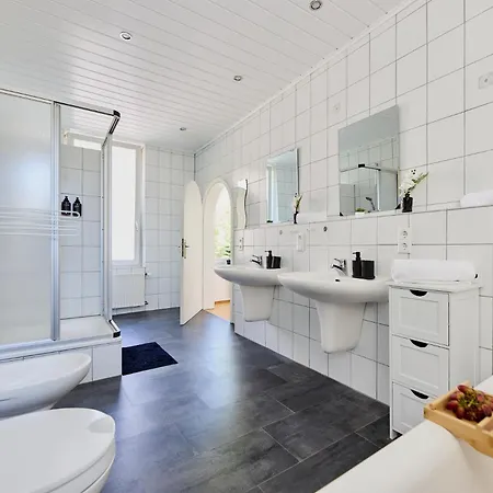 Casa Mia - Helios Klinik - Hbf - Zentrum - Parken - Messe 20 Min